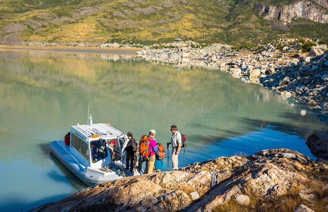 Trek au lac Frías + Balade en bateau à moteur dans les glaciers - Photo 5