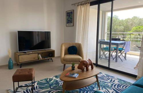 T2 neuf 4 personnes avec piscine/terrain tennis - Foto 21