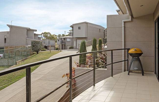 Khione 1 - Modern & spacious with views towards Lake Jindabyne & the mountains beyond - Foto 24