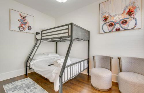 Easy MARTA Access! Modern ATL Home with Deck - Foto 19