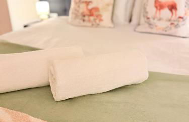 Prime 1BR Earls Court Walk to Tube Zone 1 - Photo 15