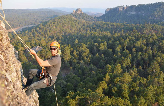 Escursione al parco avventura La Pirámide - Foto 1