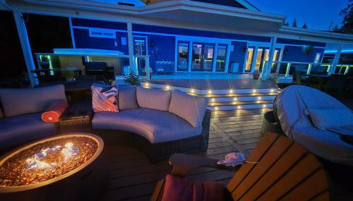 Lux Lakefront Estate, Sandy Beach, Hot Tub, Sauna, Dock, Treehouse & Deck - Foto 4