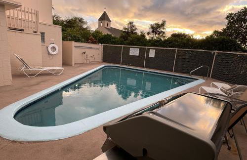 Island Glow Kailua Village #508 free assigned parking, AC, downtown, walk to restaurants, bars and the pier - Foto 31