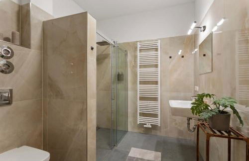 Whirlpool & Terrasse - Familien & Gruppenfreundlich - Foto 18