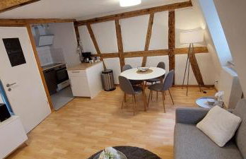 Zentrale Altbauwohnung mit Flair - Foto 3