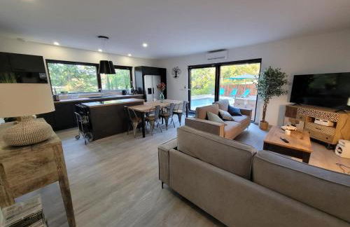 Villa Les Roches du Montélit - Foto 8