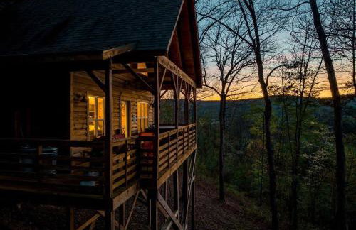 Cabin 5 Mtn View Cabin Near River with Hot Tub and Fire Pit - Foto 38