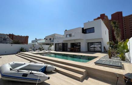 Villa con piscina y vistas canal AV-44 - Foto 4