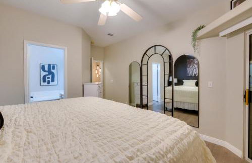 6 Mi to Vegas Strip City-View Gem with Pool Access - Foto 11