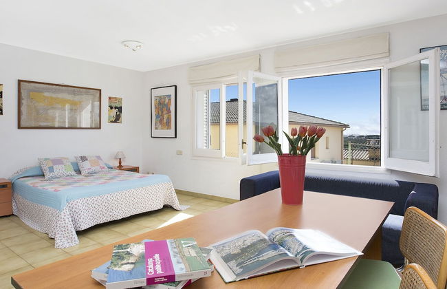 Spacious Holiday Villa With Private Swimming Pool and Various Terraces in Blanes - Photo 13