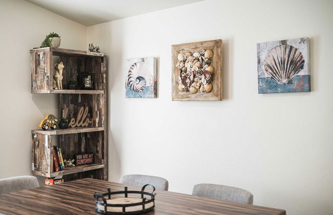 Charming Escape With Stylish Decor Outdoor Space - Foto 11