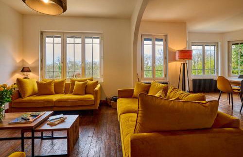 La Villa en Loire, avec Jacuzzi 6 places, Piscine chauffée, boulodrome, salle de jeu, 6 Chambres, vue Loire, 350M2 - Foto 17