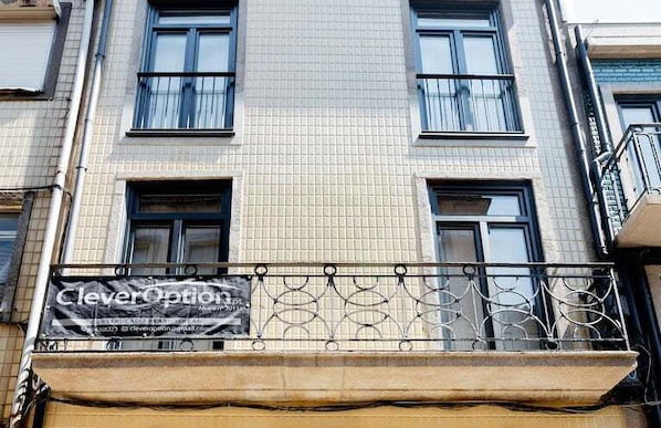 Porto Downtown Studio with Balcony - Foto 60