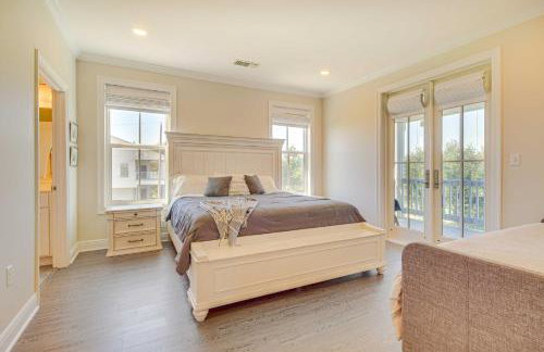 Walk to Beach Oceanfront Home with Outdoor Kitchen - Foto 12