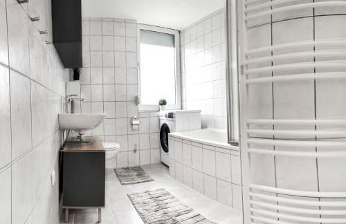 LIGHTPLACE • Größere Gruppen • 4 Einzelzimmer • Boxspring • Smart TV • Biergarten • Restaurant - Foto 52