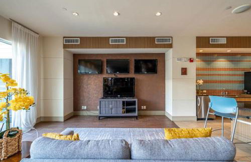 Call it Comfy - Photo 35