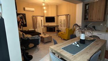 Silver House - Photo 4