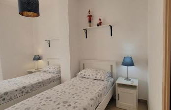 Seafront and Mountain View Penthouse - Foto 16