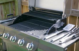 The Maiden Voyage - Themed Getaway, Steps to Forsyth, King Bed, Grill, Games, Picnic Basket - Foto 17