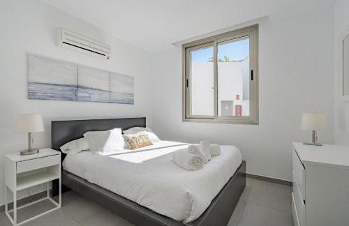 Villa Elisabetta, Luxury Villa with Heated Pool Ocean View in Adeje, Tenerife - Foto 27