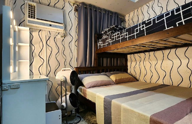 High-Tech Studio at Grass Residences -2 persons only, Quezon City - Foto 6