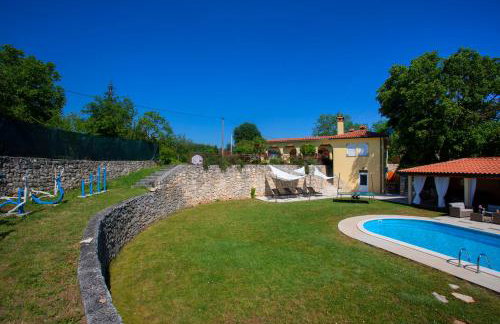 Romantic Villa Green Sky with Pool and Garden - Foto 37