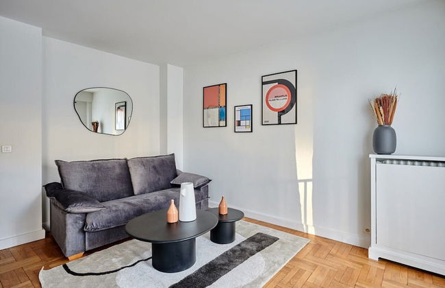 Superb Apartment in the Heart of the 16th District - Photo 12