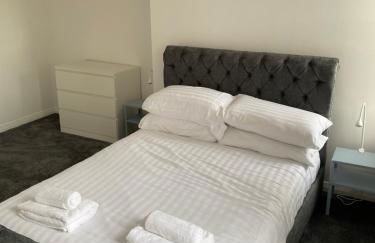 Memorial Building - Photo 3