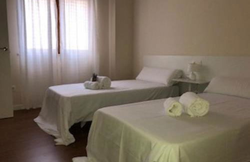 Apartamentos turisticos Puente Romano Portal 4 Bajo -A - Foto 17