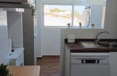 Apartamento con piscina y pista de tenis a un paso de la playa - Photo 17