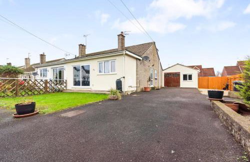 Stylish 4-Bed City Apartment, Sleeps 6, Ample Parking & Free Wi-Fi - Foto 16