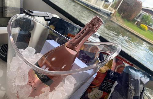 Stunning Classic Dutch Barge near Henley & Marlow - Foto 3