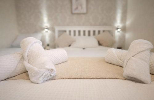 Spacious Modern 5 bedroom home near Heathrow Windsor - Foto 24