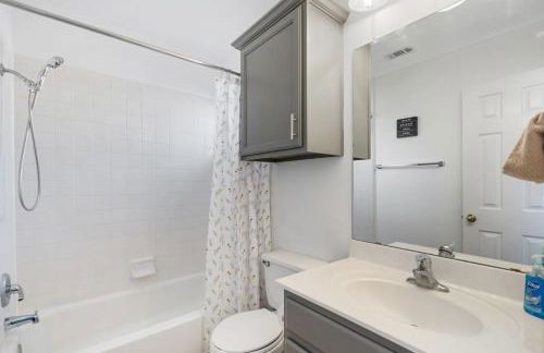 Quaint 2BD2B Condo* Fully Furnished*Amazing Patio* - Photo 17