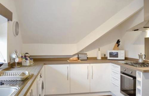 The Rafters Bank House Stunning Apartment - Photo 15