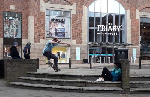 Modern Apartment in the heart of Guildford - Foto 25