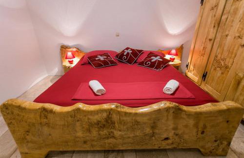 Stonehouse Marina - Estate With A Two Private Pools - Photo 59