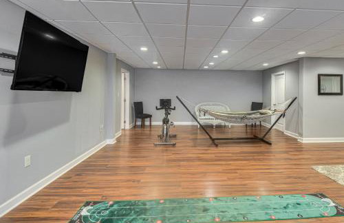 Waterfront Lake Hartwell Retreat with Indoor Hot Tub - Foto 4