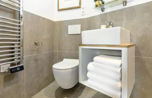 LivinParis - Luxury AC 2 & 3 Bedrooms Le Louvre - Foto 42
