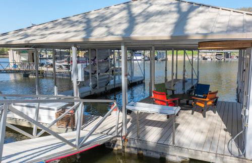 Waterfront Sunrise Beach Rental with Private Dock - Foto 30