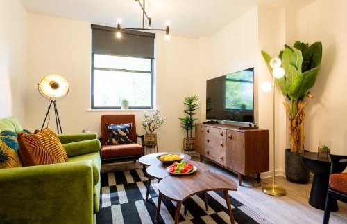 #57 Central Taunton 2BR APT - Sleeps 6 - 5 mins to Taunton Player Ready 2 - "Perfect For Contractors and Families - Free Parking" - Foto 9