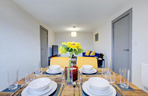 Modern 2 Bed in High Wycombe by ARP Homes, Ideal for Families or Business, Free Parking - Foto 21