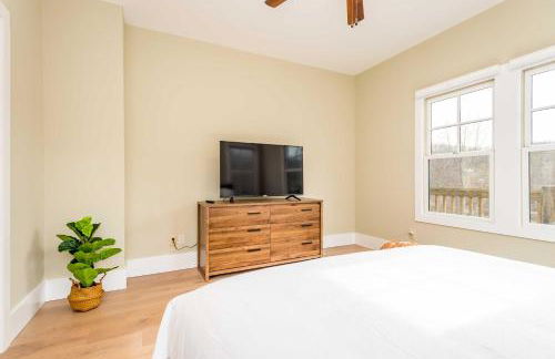 Game Room and Wraparound Decks Cullowhee Home! - Foto 12