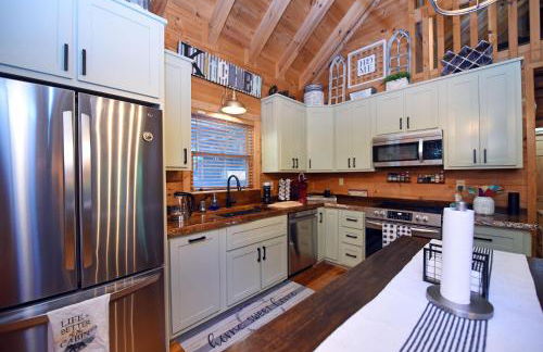 Elegant Escape-Cherry Log GA - Foto 16