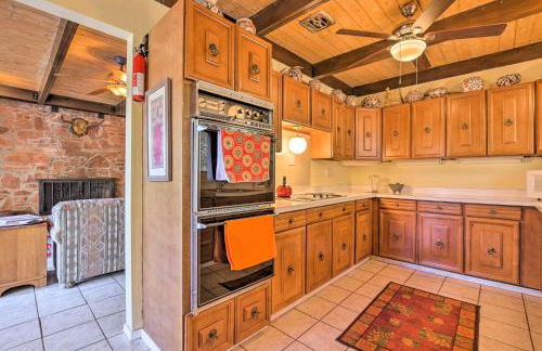 Jemez Springs Cabin with Mtn Views Steps to River! - Foto 7