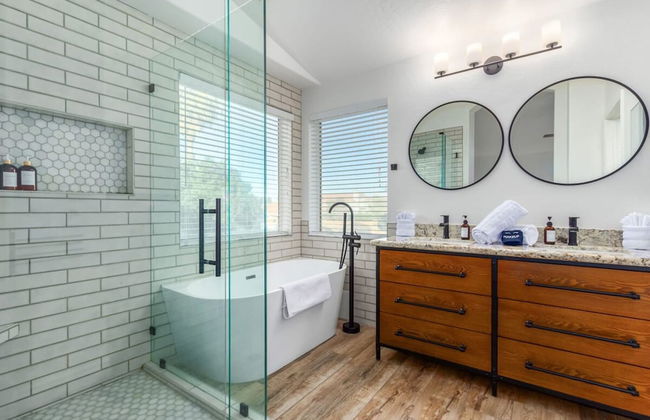 Modern Mesa Oasis Free Heated Pool Al-fresco Living - Photo 18