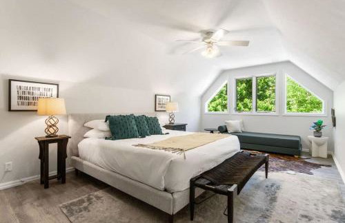 Spacious A-Frame with Lake Michigan Views & Hot Tub-Family Friendly - Foto 41