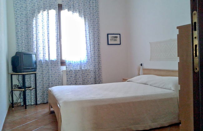 Three-room Apartment With Parking - Photo 4