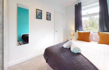 Cosy 2 bed Apartment 1st Floor Business & Leisure Parking and Wifi by Jesswood Properties - Foto 8